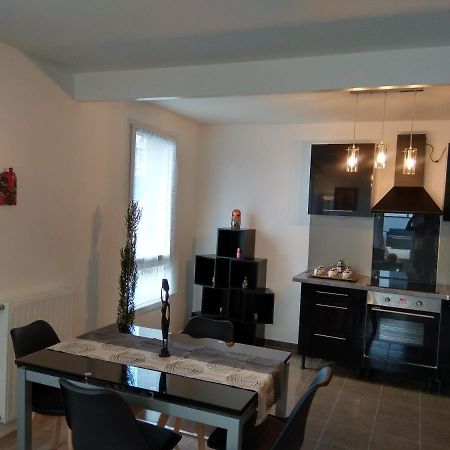 Saint Denis Appartement 2 Chambres Avec Parking Εξωτερικό φωτογραφία
